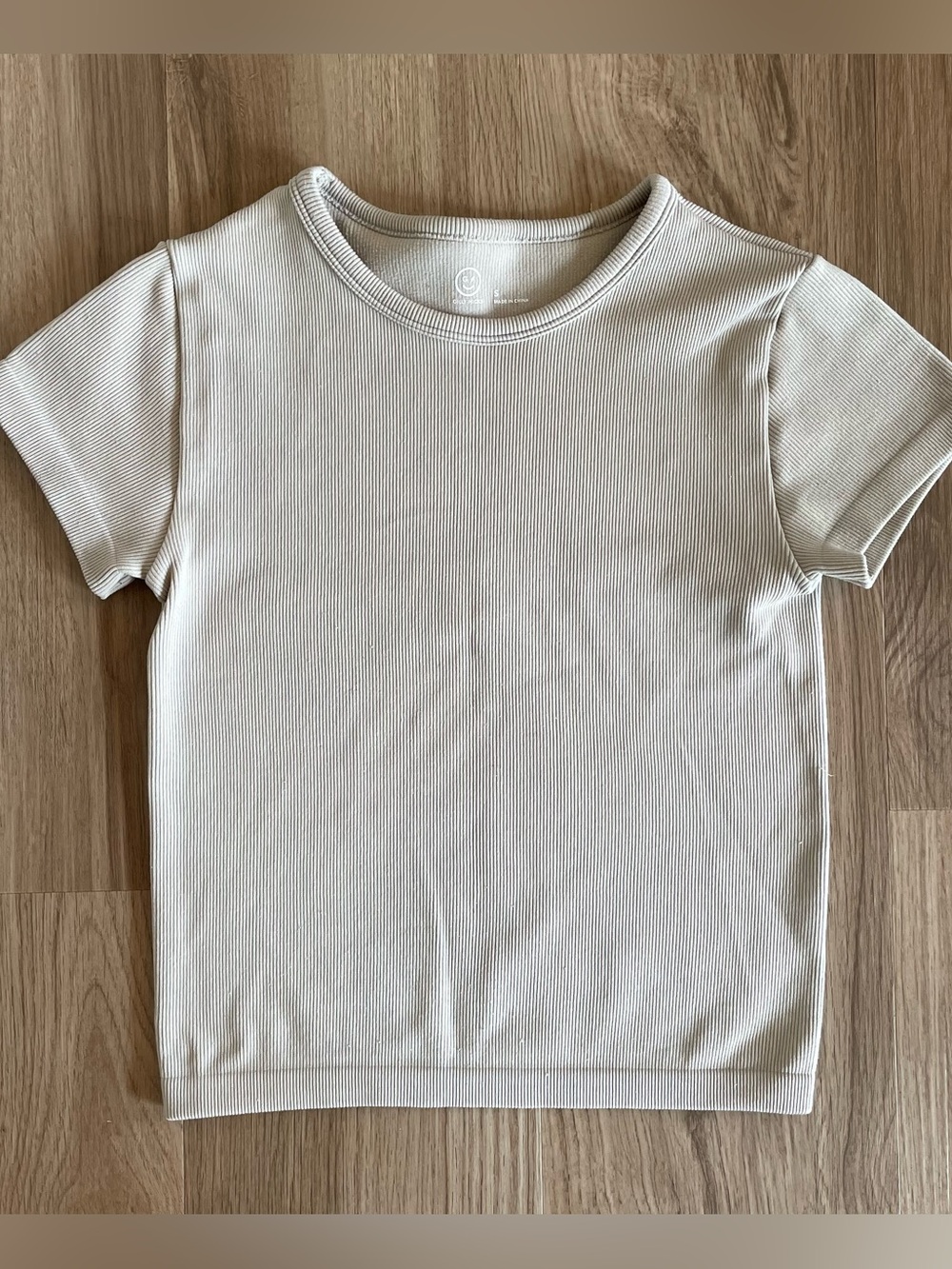Gilly Hicks Women’s Beige Ribbed Knit Crew Neck Short Sleeve Stretchy Tee Small